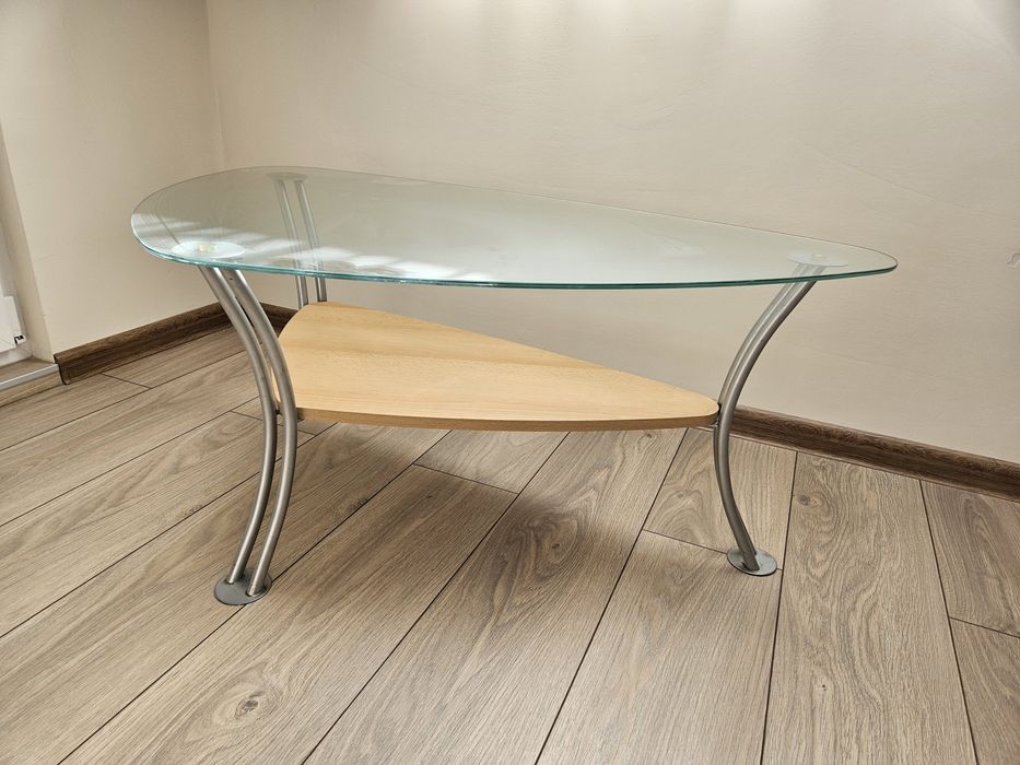 Маса холна метал, дърво и стъкло. 100/60/40см. + резервно стъкло..