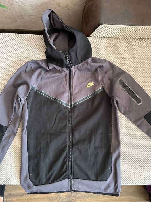 ОРИГИНАЛЕН Nike Tech Fleece