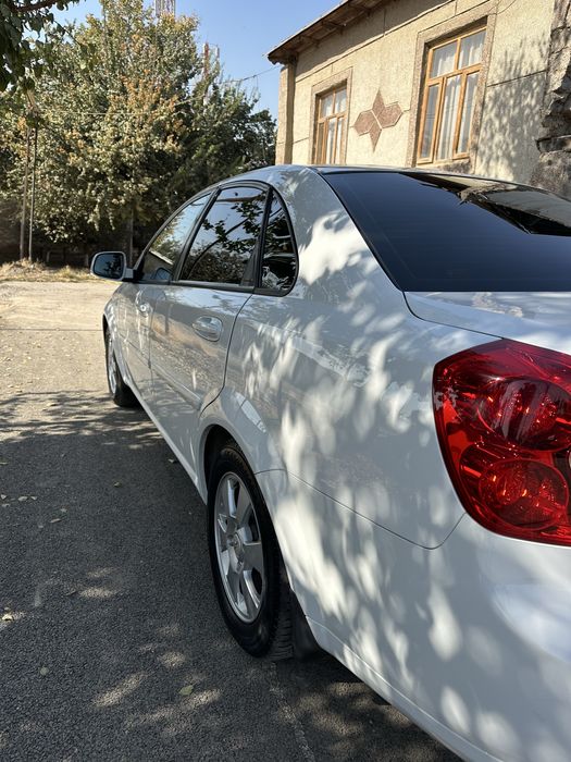 Gentra Aftomat 2020 srochna sotiladi Kraskasi toza