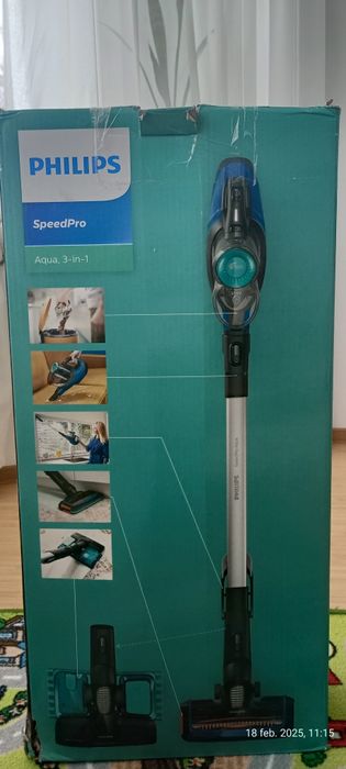 Aspirator vertical cu mop PHILIPS