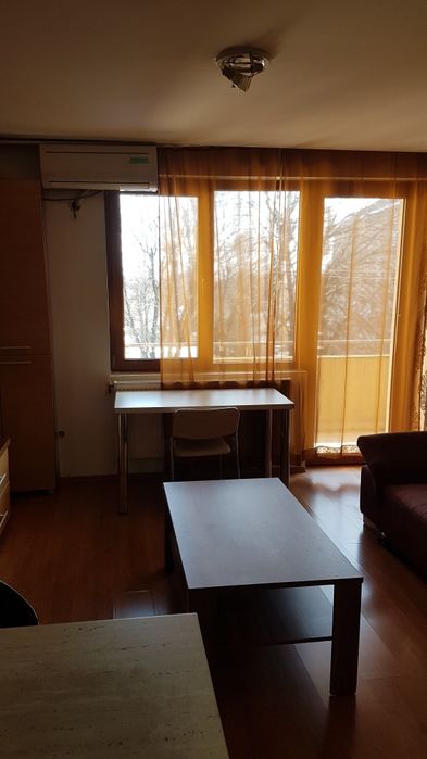 Ultracentral apartament 2 camere de închiriat