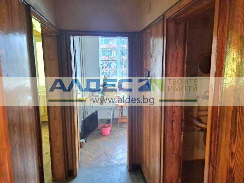 Продава се Двустаен апартамент в София, Гоце Делчев - 69 кв.м за 3053 €/кв.м - Снимка #2