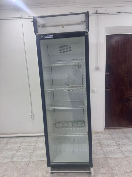 Ветрина холодильник