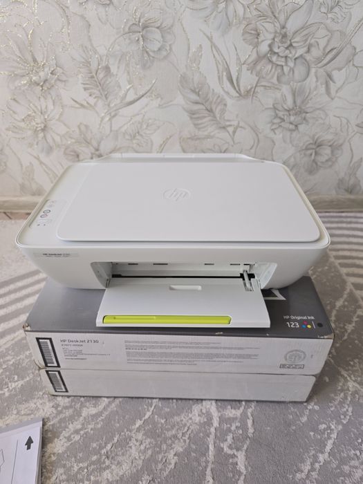 Принтер цветной HP deskjet 2130