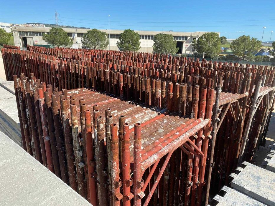 Schela constructii metalica Italia in stoc 460lei/tronson complet