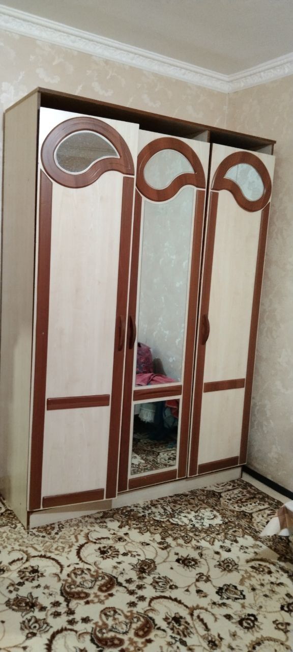 Продается Шкаф мощный