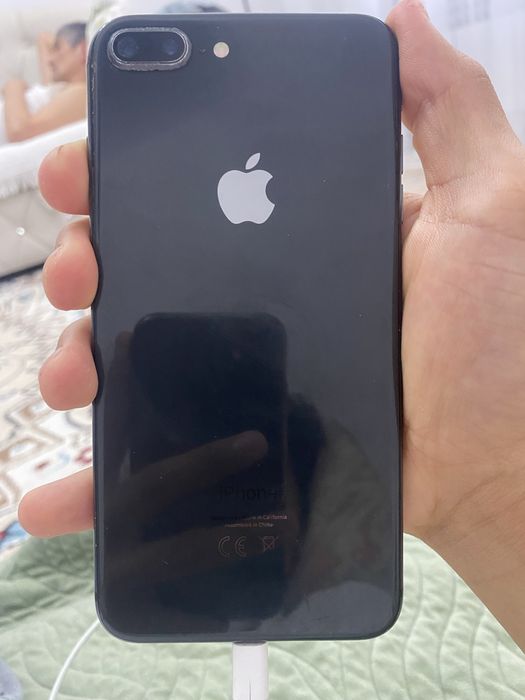 Продам айфон 8 плюс iphone 8 plus
