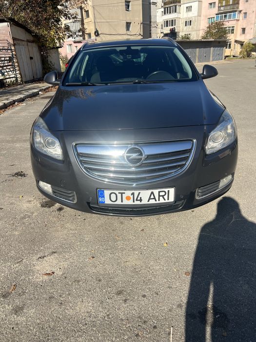 Vand Opel Insignia,autoturism intretinut,tinut in garaj