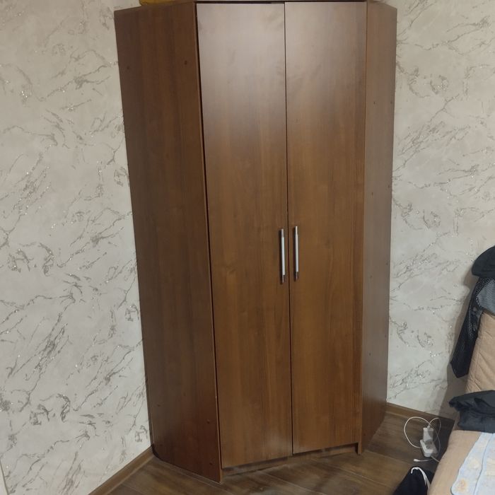 Продам шкаф в хорошем состоянии