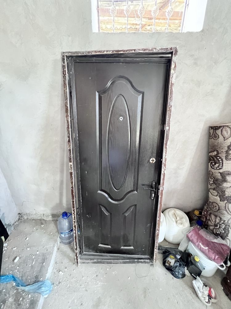 Zudlik bilan eshik sotiladi