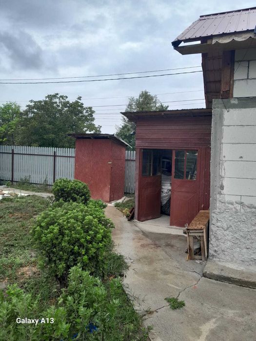 Proprietar vand casa batraneasca locuibila REZERVATA