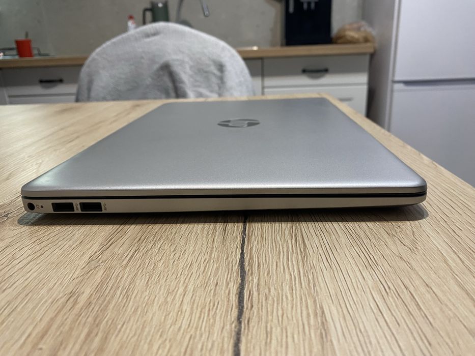 Vand laptop Hp URGENT!