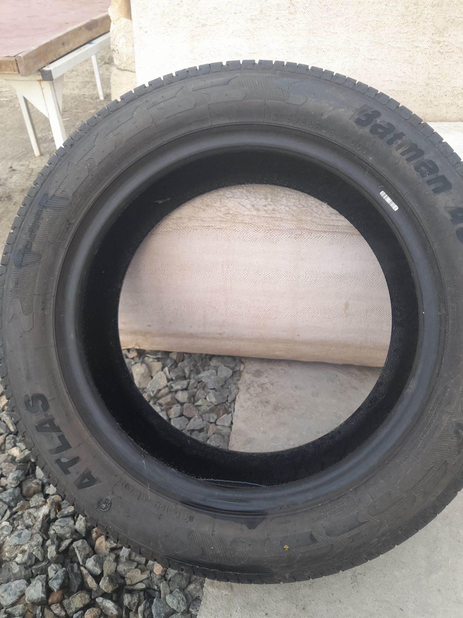 Шины 235/55/R18.