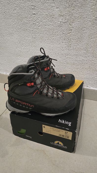 Bocanci Dama La Sportiva