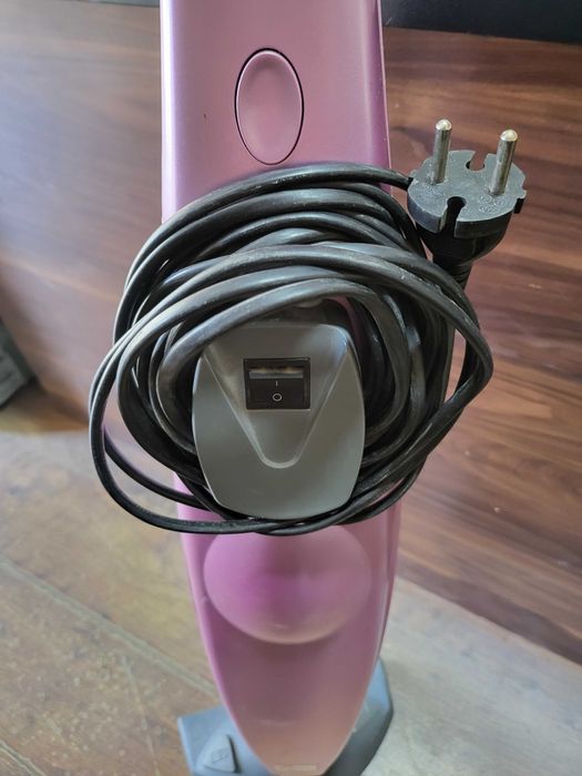 Вертикална прахосмукачка Delonghi Colombina XLF 1500 ES, 1500W