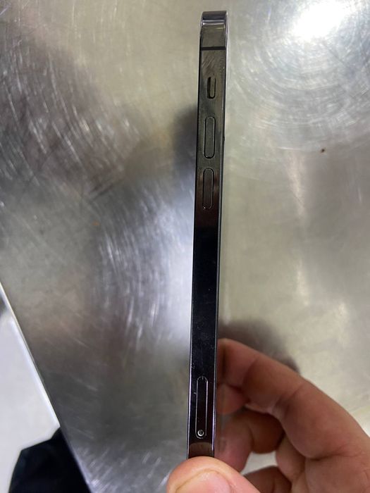 Iphone 12 pro yaxshi holata