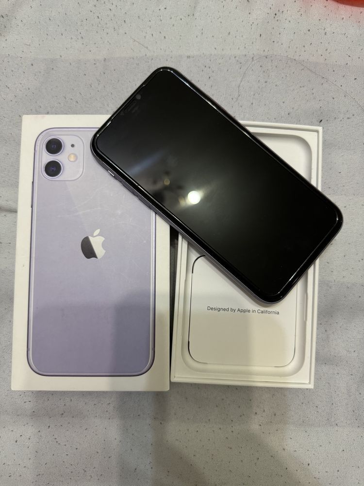 iPhone 11 фиолетового цвета