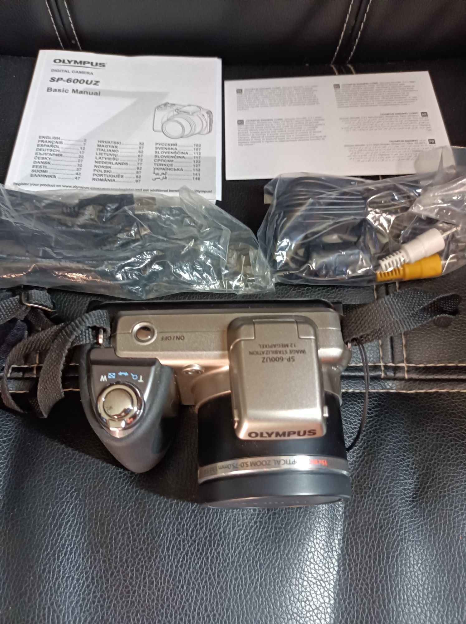 Aparat foto Olympus SP-600UZ 12 MP complet fullbox