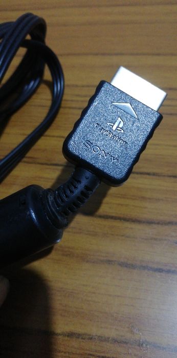 Провод к телевизору от Sony PlayStation