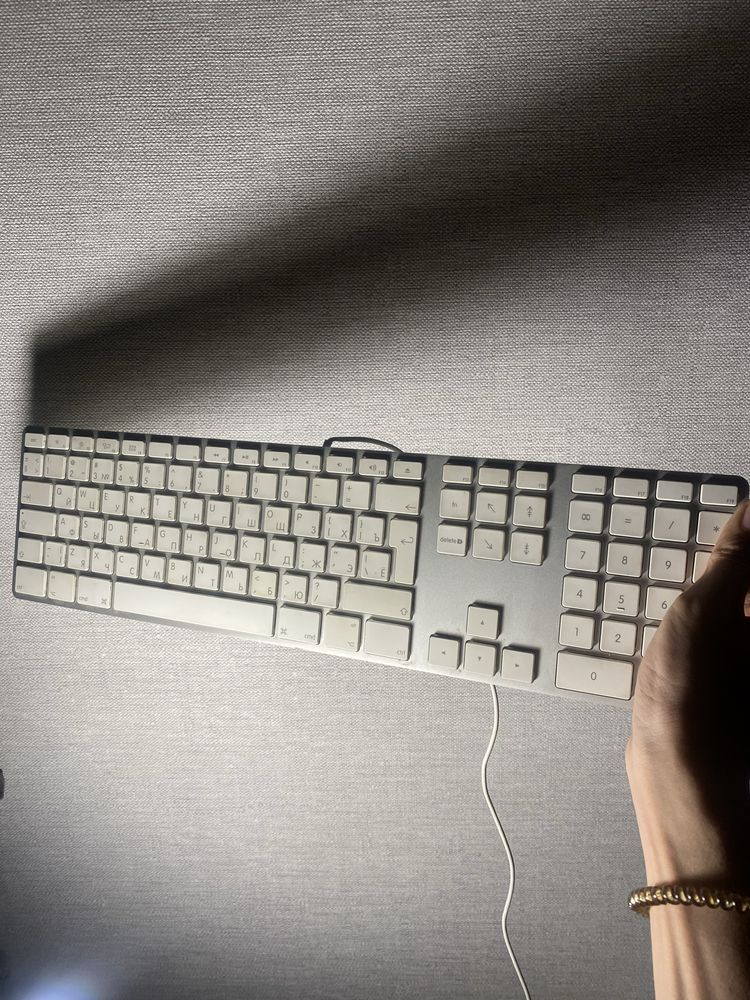 Клавиатура Apple A1243