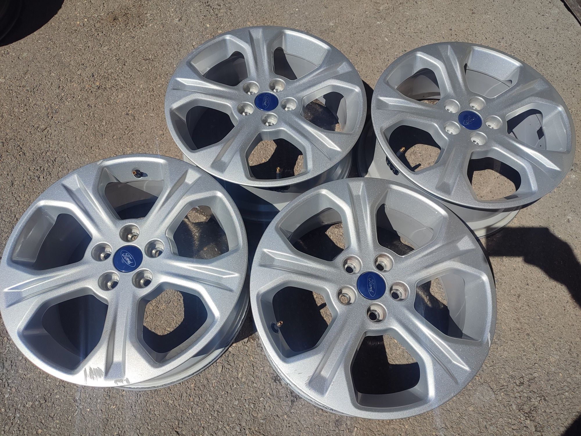 17" оригинални алуминиеви джанти за Ford Kuga/C max/S max...