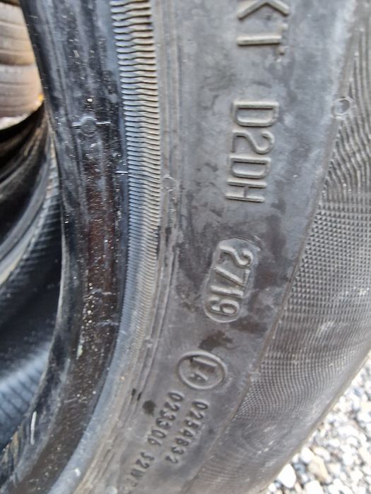 Anvelope 215/60R17 marca Continental, M+S, 8.5 mm