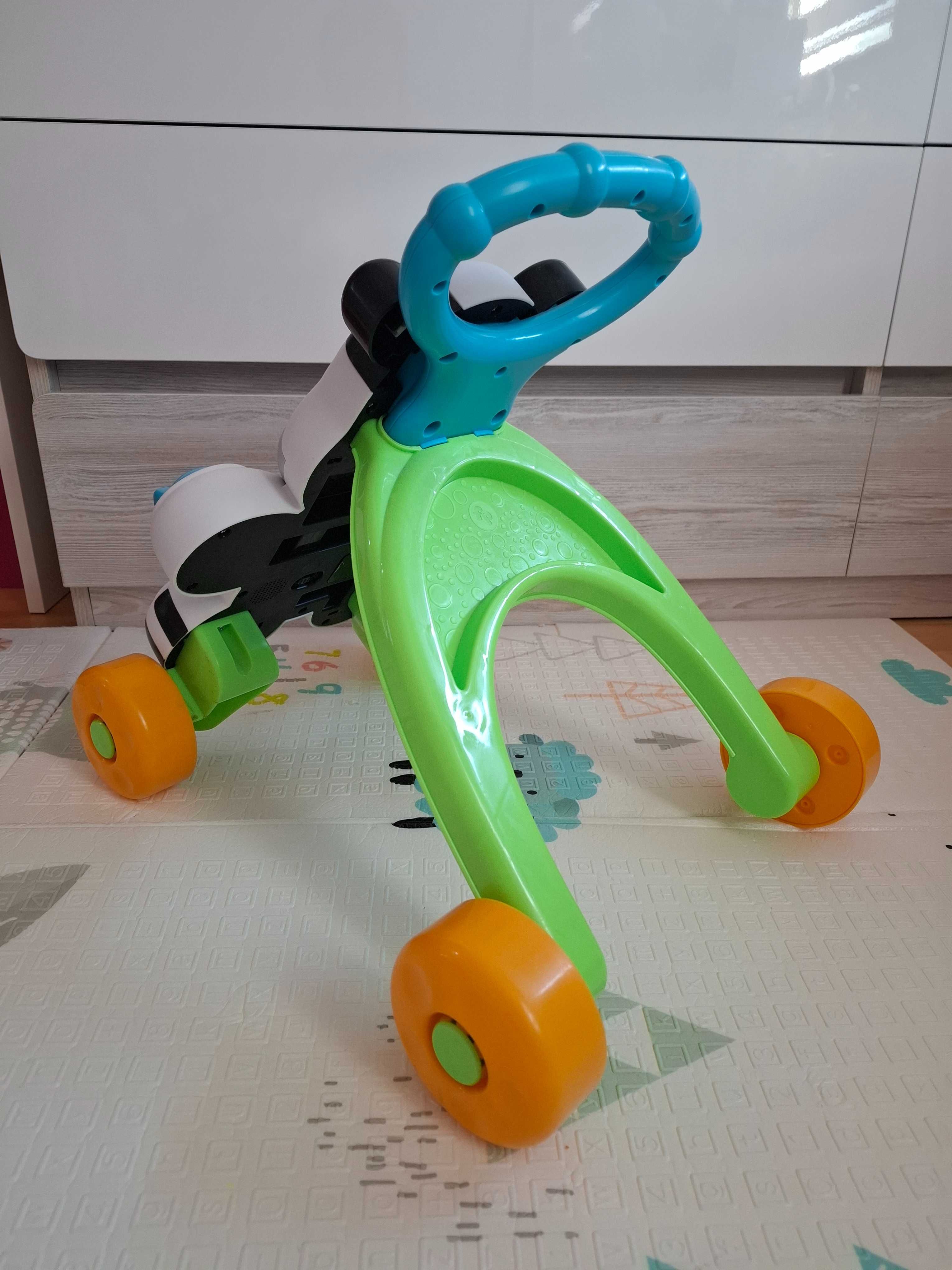 Бебешка проходилка fisher price