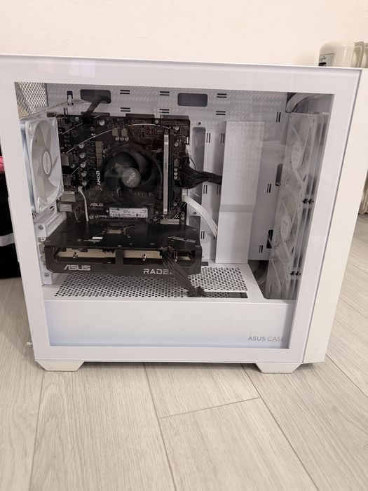 Pc Gaming RX 6600 8GB/ Ryzen 5 8400f / 16 Gb Ram DDR 5