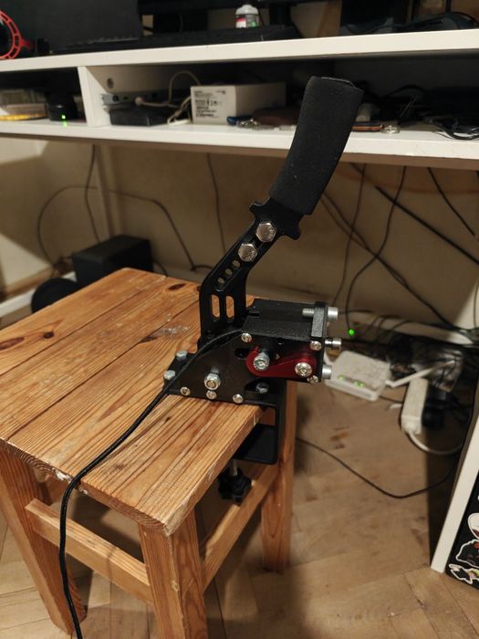 Volan Gaming Logitech Trueforce G923 + schimbător + frana de mana