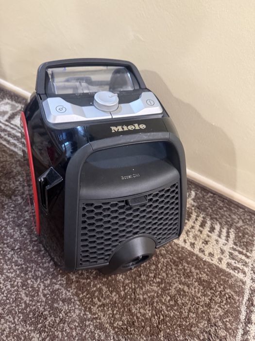 Ръчна прахосмукачкa Miele Boost CX1