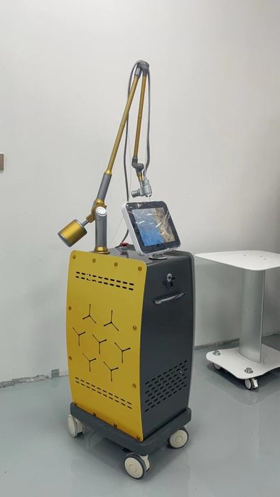 Фракционный Голд   лазер CO2 Александра