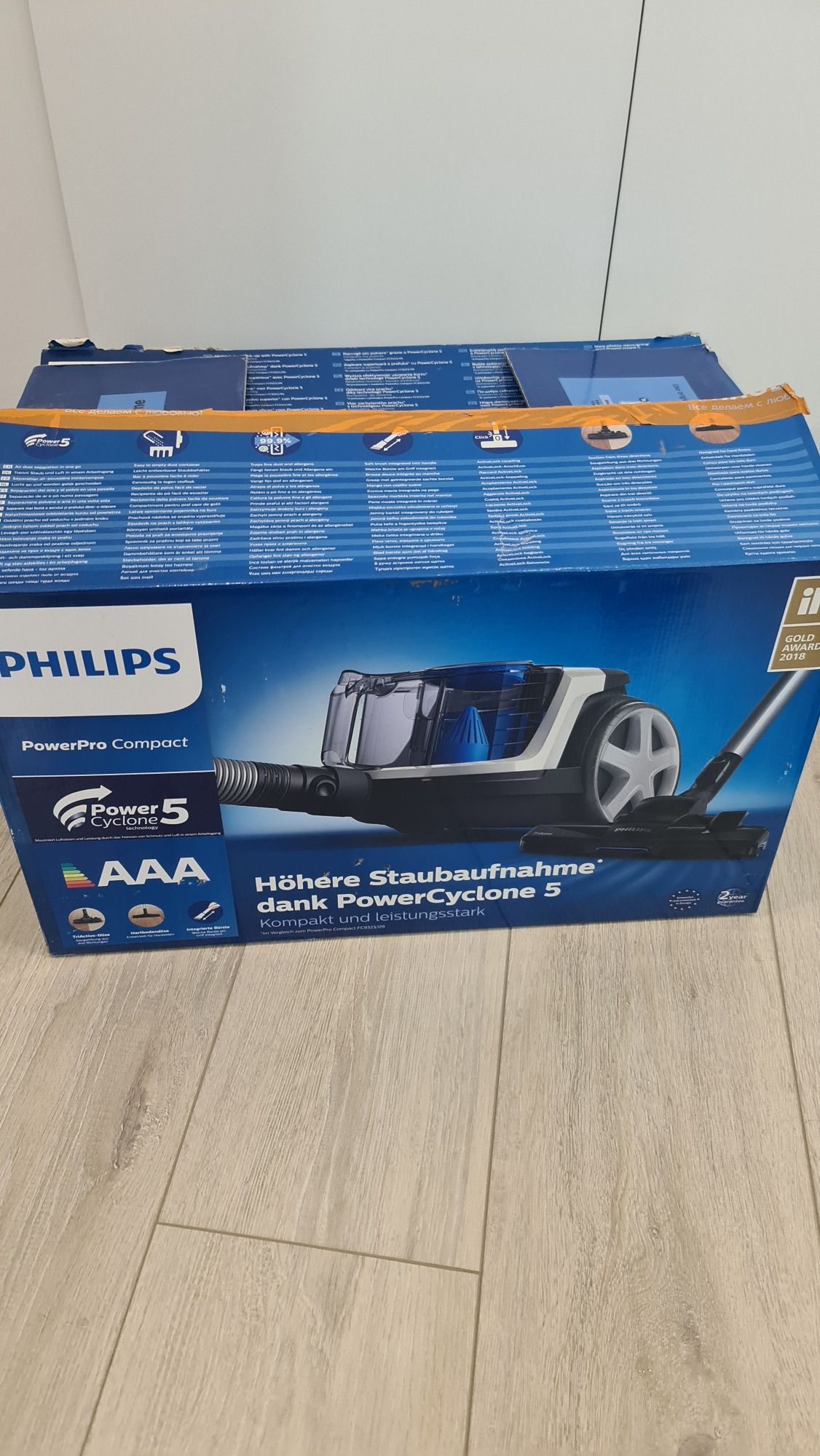 Продаётся пылесос Phillips power pro compact