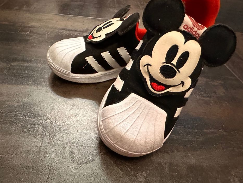 Adidas Disney marime 23