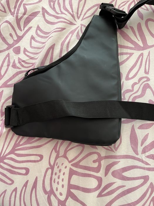 Чантичка през рамо