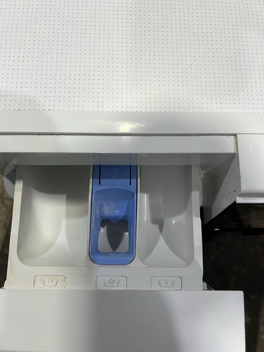 Lg 7кг стиральная машина почти новая состояние идеално