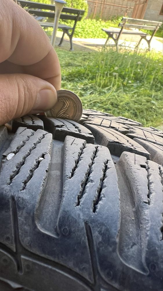 Комплект зимни гуми 225/50/17 с джанти 5х112, Ауди, VW.