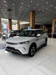 BYD Yuan Up Smart Drive naqtga va nasiyaga chiqazib beramiz