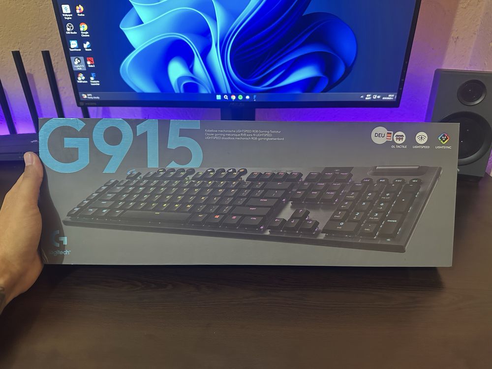 Logitech G915 Lightspeed геймърска клавиатура
