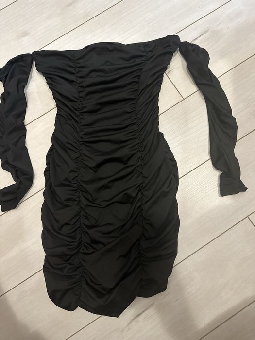 Къси парти рокли