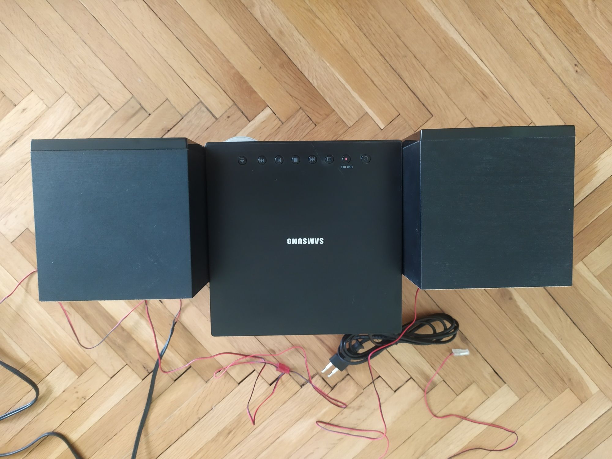 Аудио микро hi-fi система SAMSUNG MM-E320