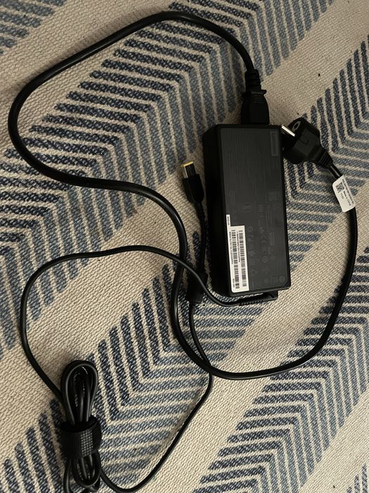 Incarcator Lenovo 135W