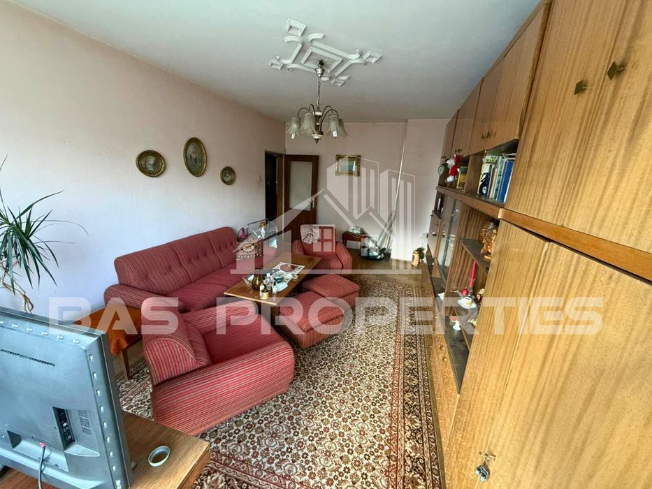 Продава се Тристаен апартамент в София, Красна поляна 3 - 84 кв.м за 2000 €/кв.м - Снимка #1