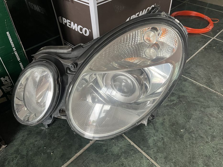 far stanga mercedes e bi xenon