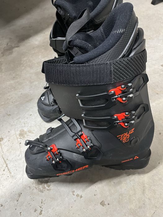 Ски обувки Fischer Cruzar 90 , 27.5 Mondo