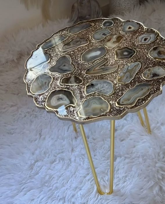 Эксклюзивные столы из эпоксидный смолы