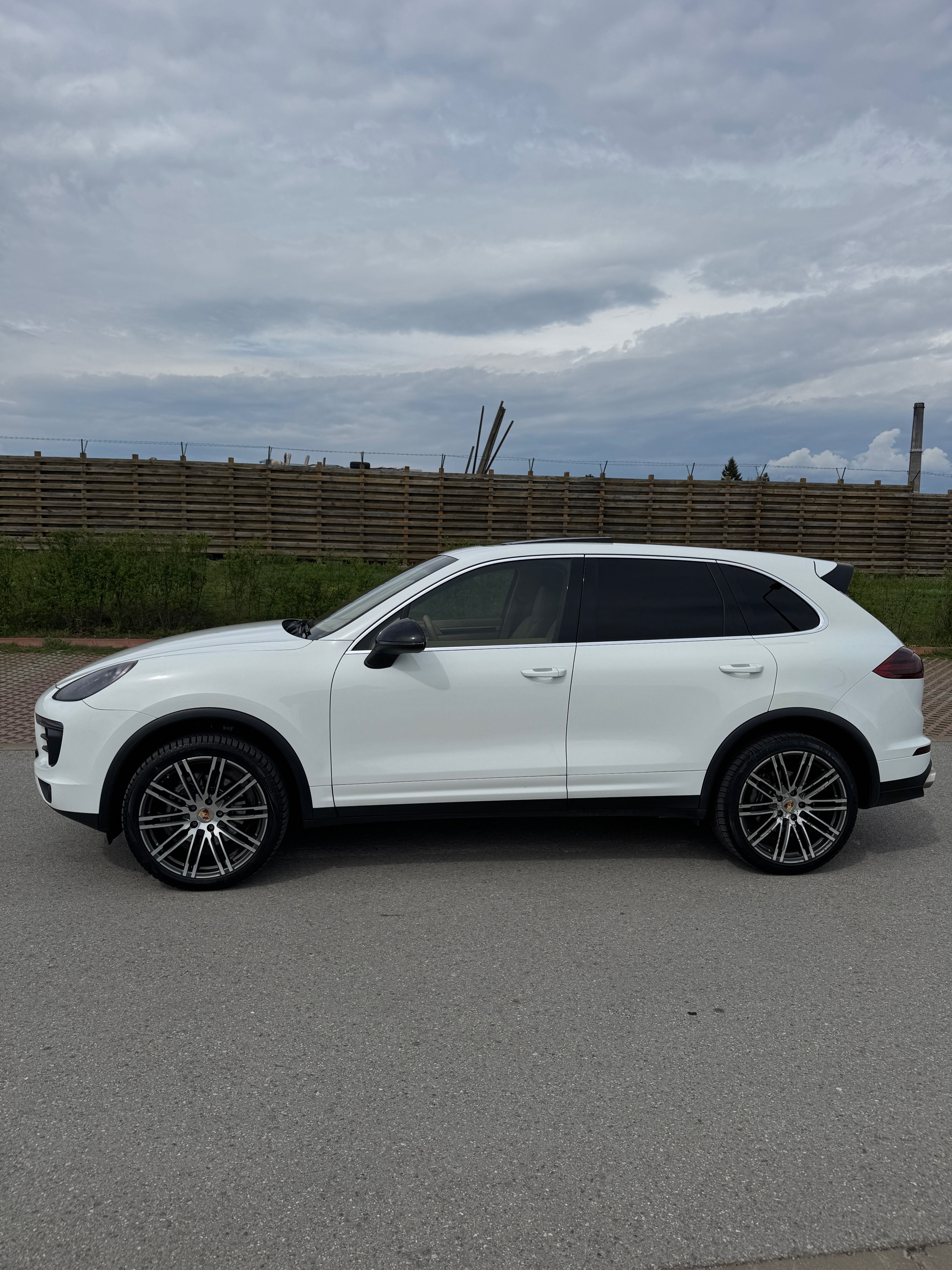 Vand PORSCHE Cayenne