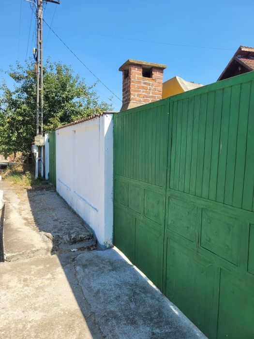 Casa + teren in com Olanu