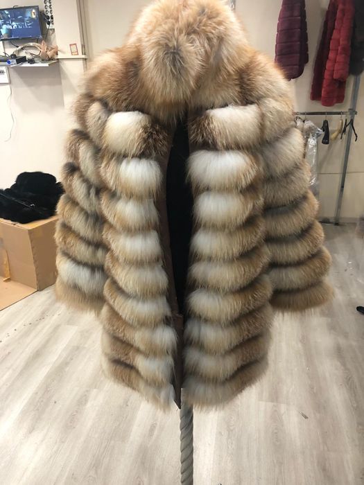 Haine/ veste din blana naturala vulpe/ chinchila