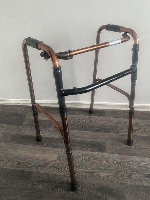 НОВА проходилка