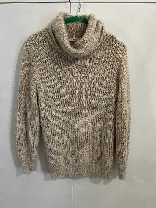pulover bluza groasa cu guler dama Camaieu bej cu fir auriu marime M